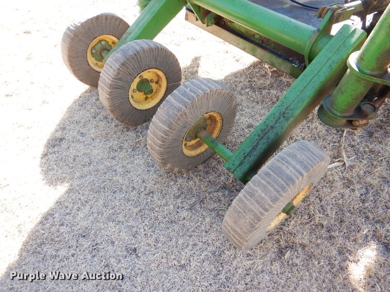 image for item GX9719 John Deere 1518 batwing rotary mower