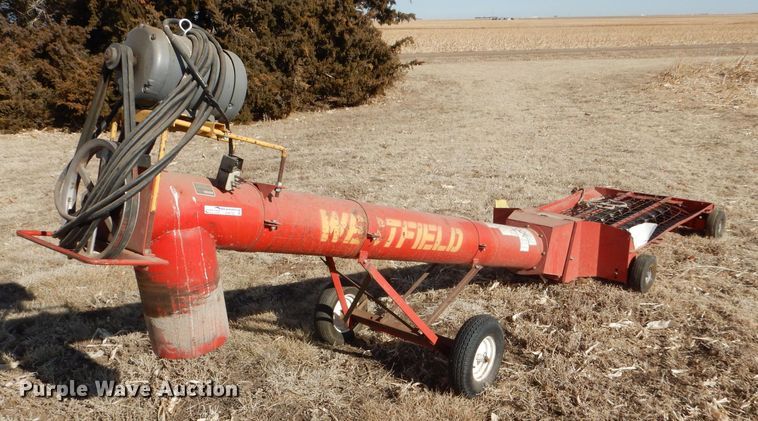 image for item GX9720 Westfield S10-9 grain auger