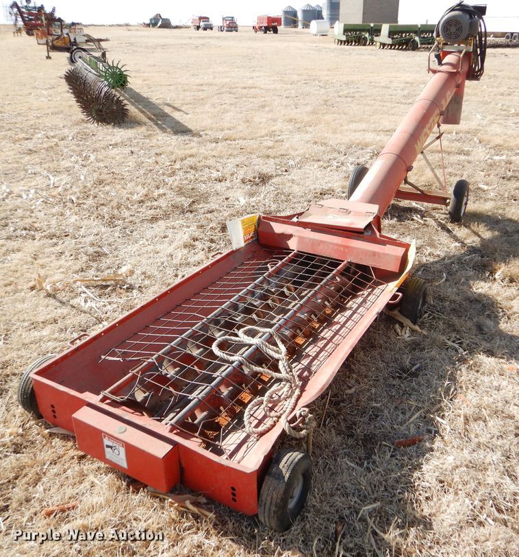 image for item GX9720 Westfield S10-9 grain auger