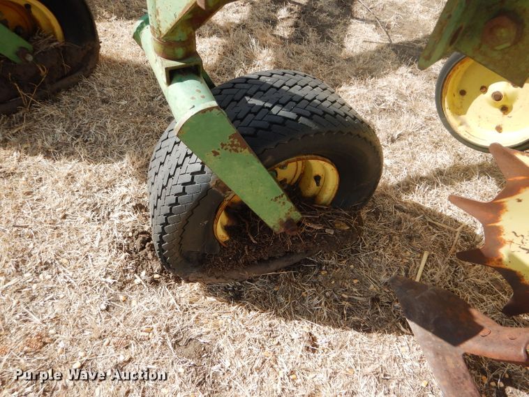 image for item GX9729 John Deere FM row crop cultivator