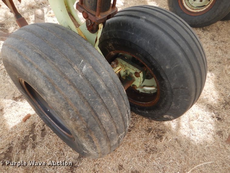 image for item GX9730 QuinStar Fallowmaster field cultivator