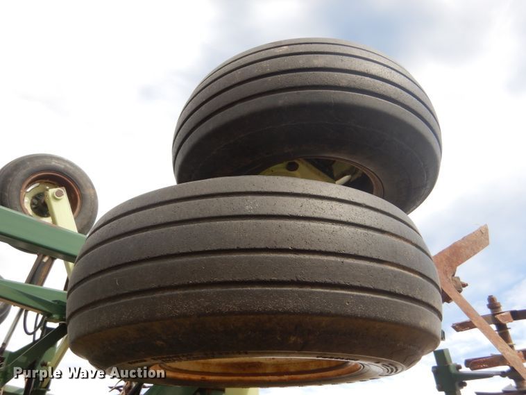 image for item GX9730 QuinStar Fallowmaster field cultivator