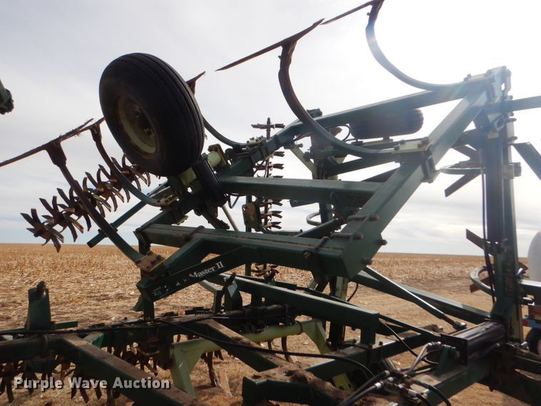 image for item GX9734 QuinStar Fallowmaster II FM5-35 field cultivator