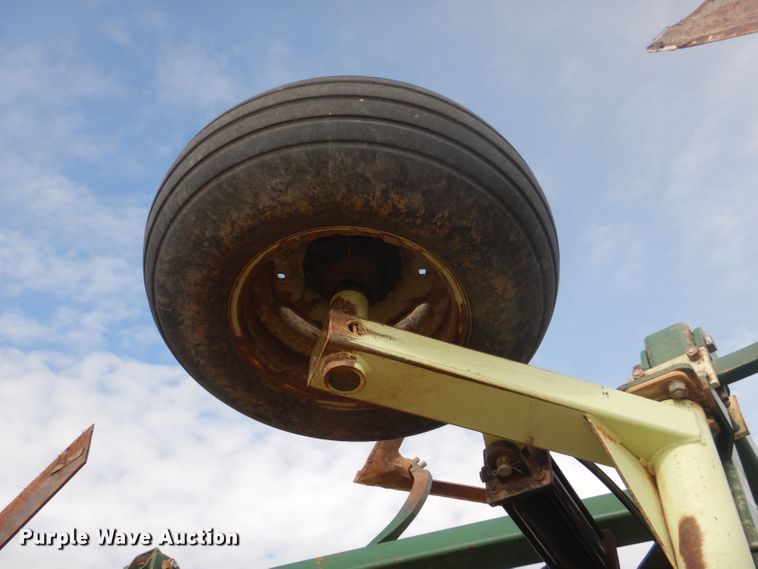 image for item GX9734 QuinStar Fallowmaster II FM5-35 field cultivator