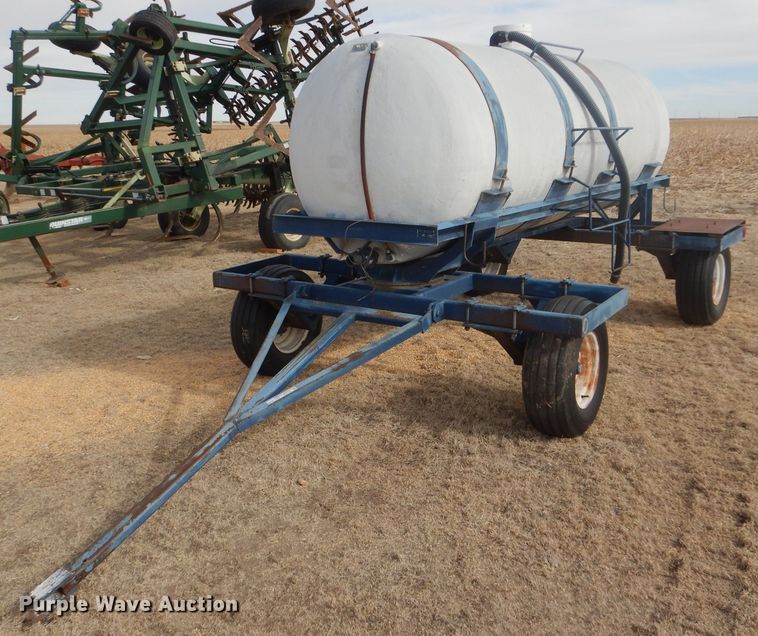 image for item GX9735 Red Ewald fertilizer trailer