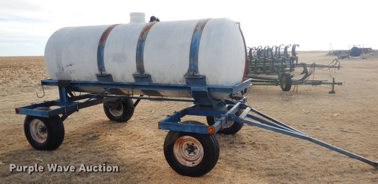 image for item GX9735 Red Ewald fertilizer trailer
