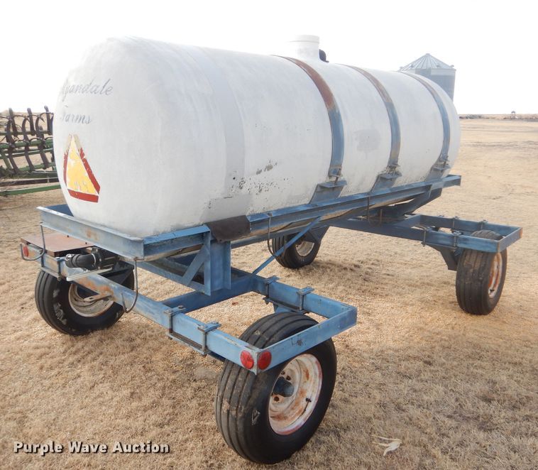 image for item GX9735 Red Ewald fertilizer trailer