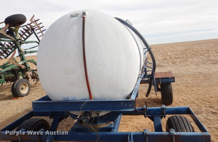 image for item GX9735 Red Ewald fertilizer trailer