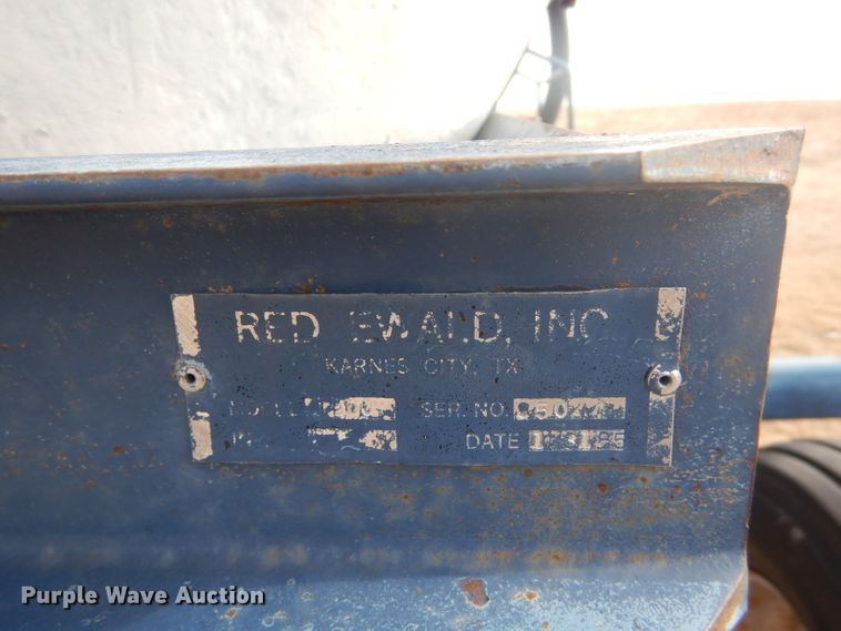 image for item GX9735 Red Ewald fertilizer trailer