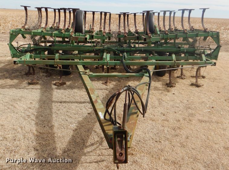 image for item GX9737 John Deere 1010 field cultivator