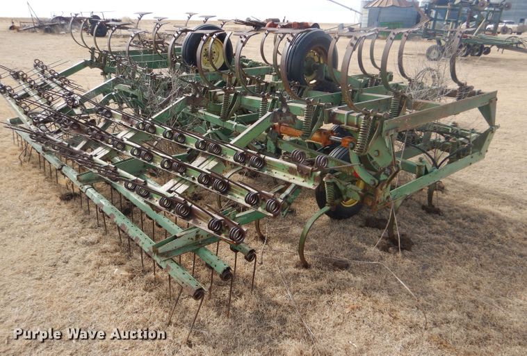 image for item GX9737 John Deere 1010 field cultivator