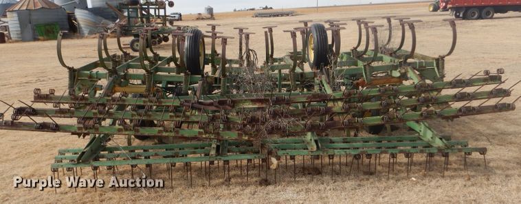 image for item GX9737 John Deere 1010 field cultivator