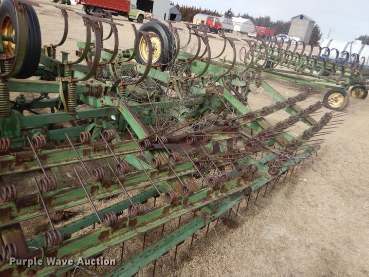 image for item GX9737 John Deere 1010 field cultivator
