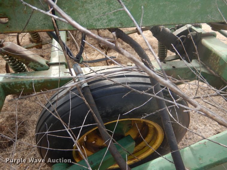 image for item GX9737 John Deere 1010 field cultivator