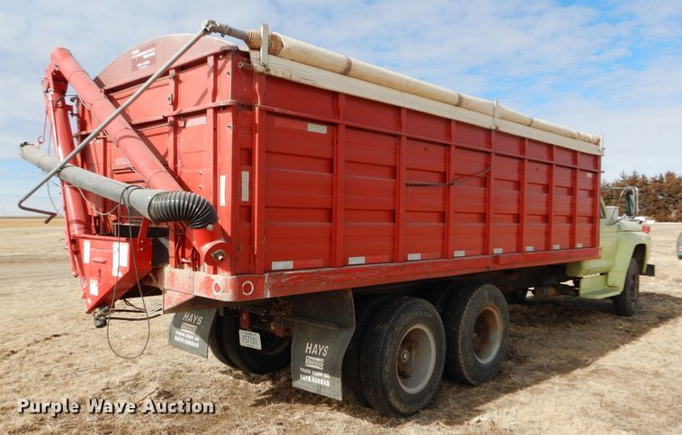image for item GX9738 1975 Ford F750 grain truck