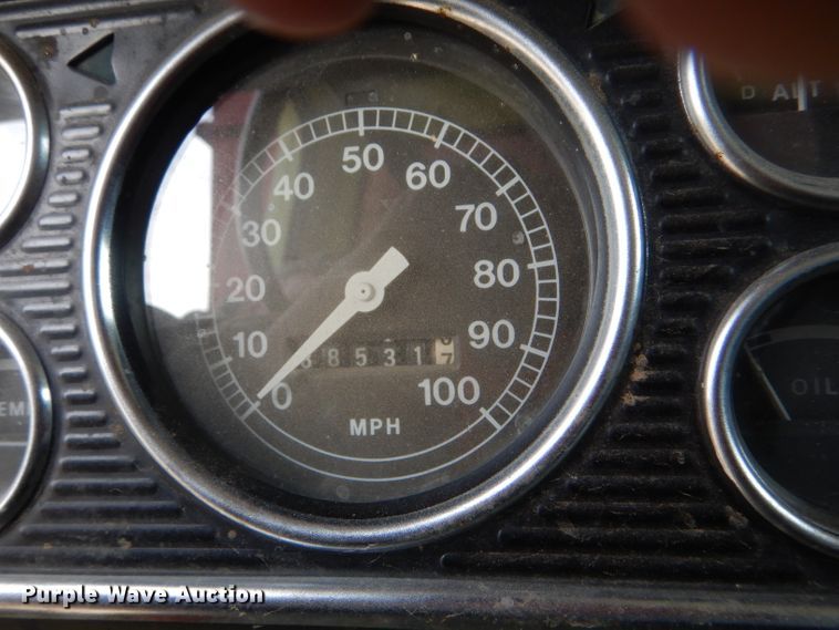 image for item GX9738 1975 Ford F750 grain truck