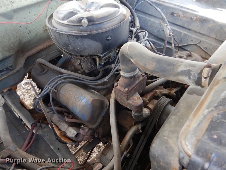 image for item GX9738 1975 Ford F750 grain truck