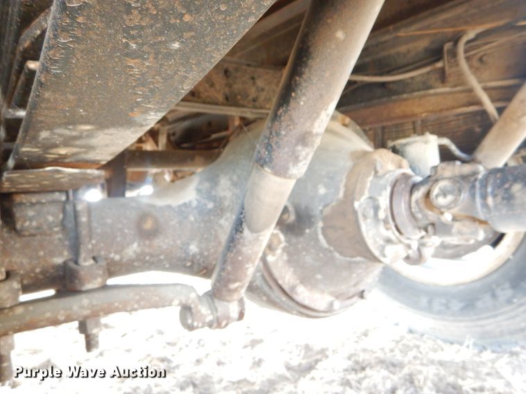 image for item GX9738 1975 Ford F750 grain truck