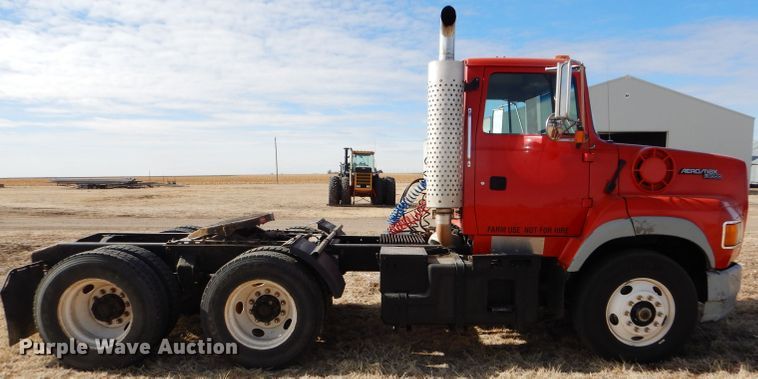 image for item GX9739 1994 Ford L9000 AeroMax semi truck