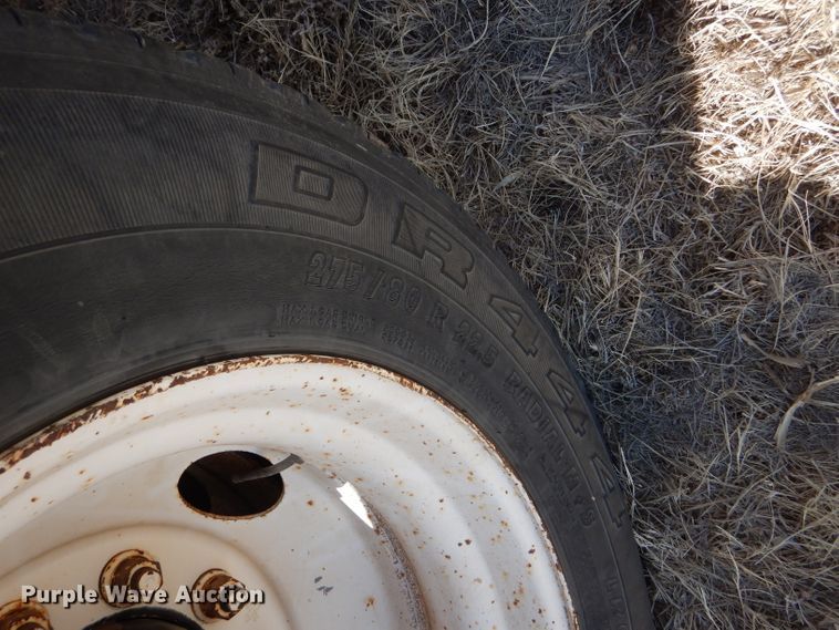 image for item GX9739 1994 Ford L9000 AeroMax semi truck