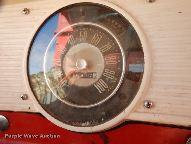 image for item GX9740 1966 Ford 600 grain truck