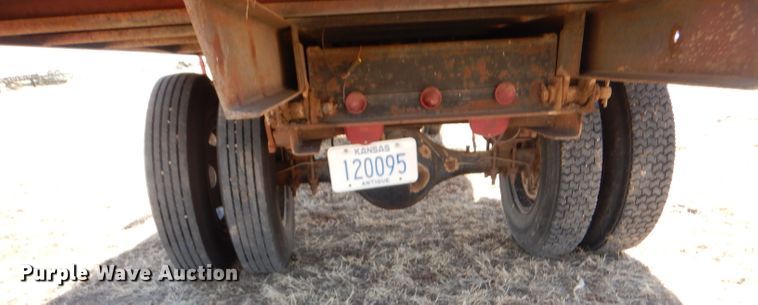 image for item GX9740 1966 Ford 600 grain truck