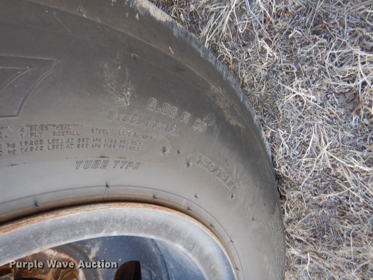 image for item GX9740 1966 Ford 600 grain truck