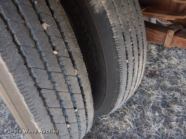 image for item GX9740 1966 Ford 600 grain truck