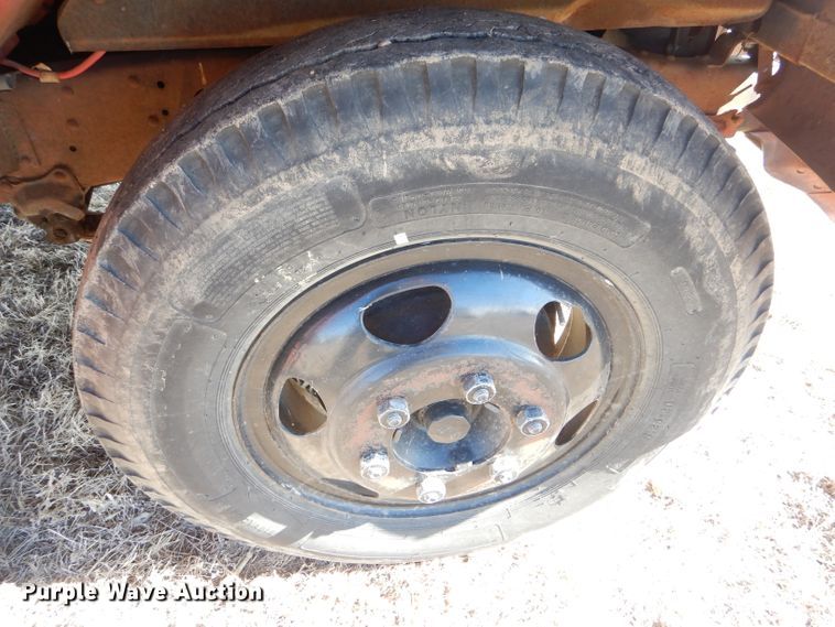 image for item GX9740 1966 Ford 600 grain truck