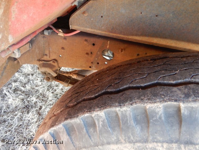 image for item GX9740 1966 Ford 600 grain truck