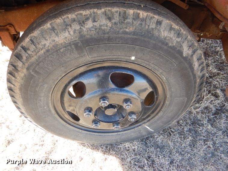 image for item GX9740 1966 Ford 600 grain truck