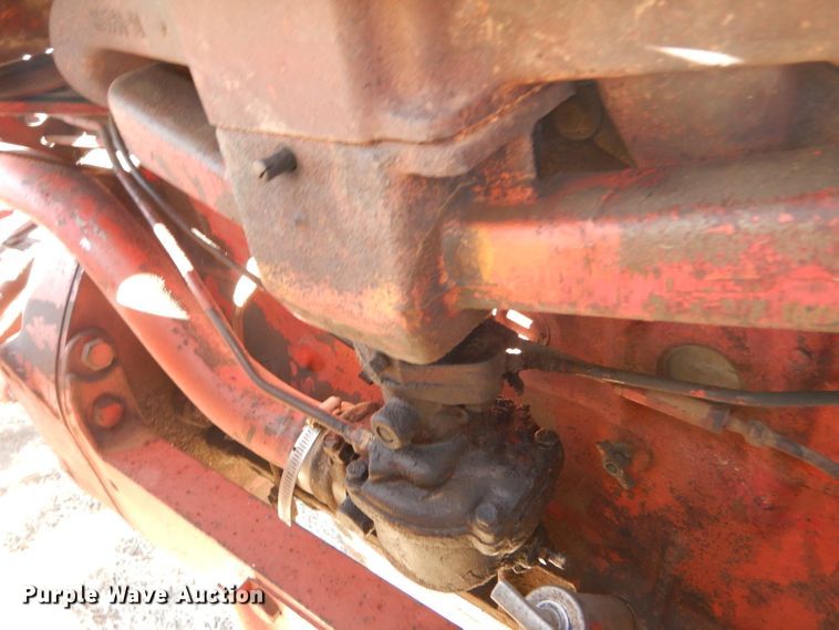 image for item GX9741 1959 Farmall 560 tractor