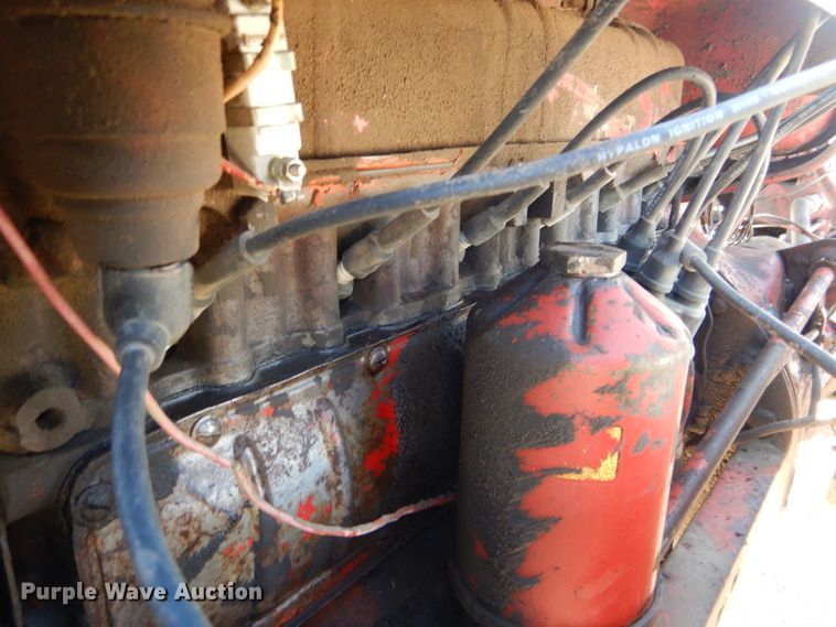 image for item GX9741 1959 Farmall 560 tractor