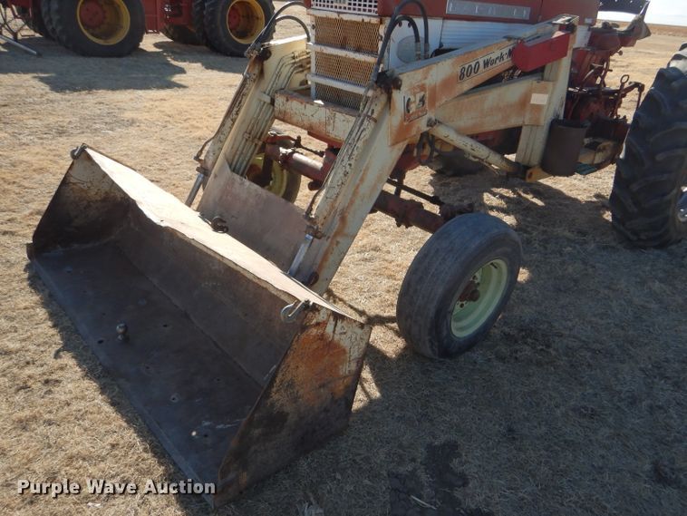 image for item GX9741 1959 Farmall 560 tractor