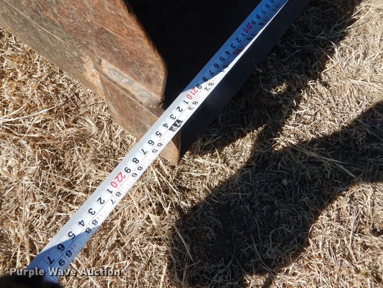 image for item GX9741 1959 Farmall 560 tractor