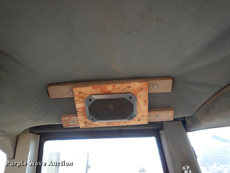 image for item GX9742 1988 Versatile 876 Designation 6 4WD tractor