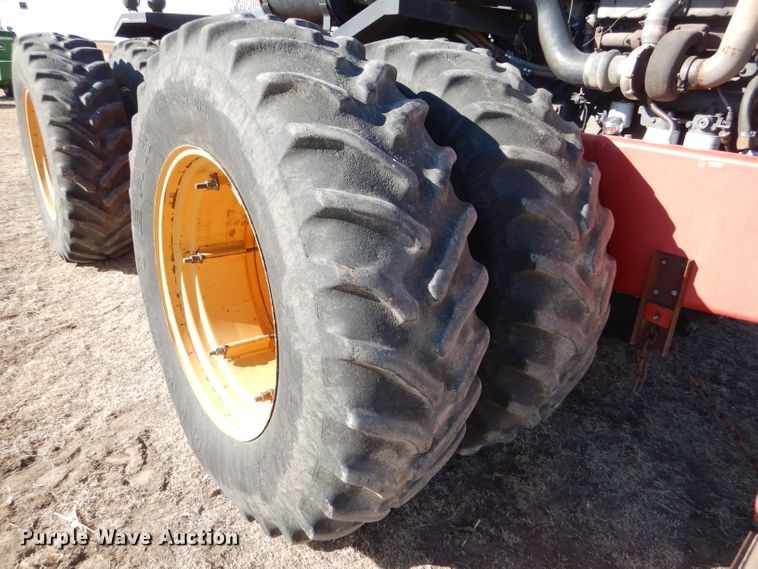 image for item GX9742 1988 Versatile 876 Designation 6 4WD tractor