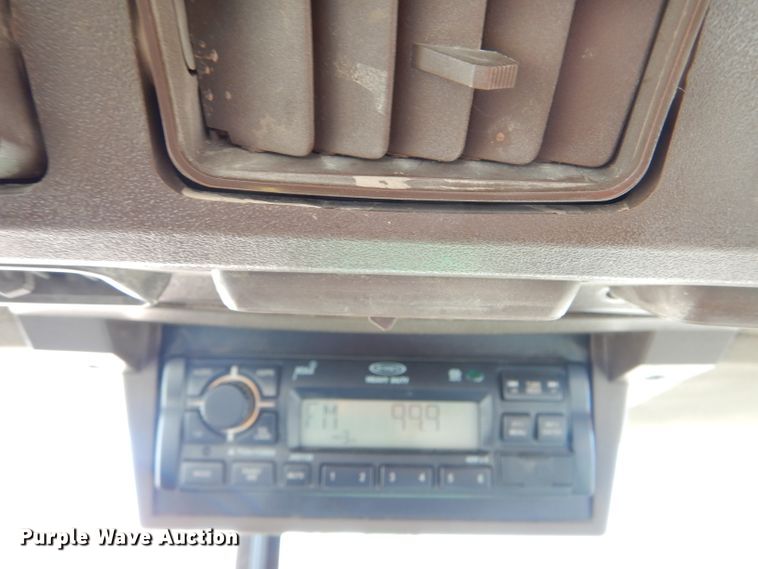 image for item GX9743 1993 John Deere 4960 MFWD tractor