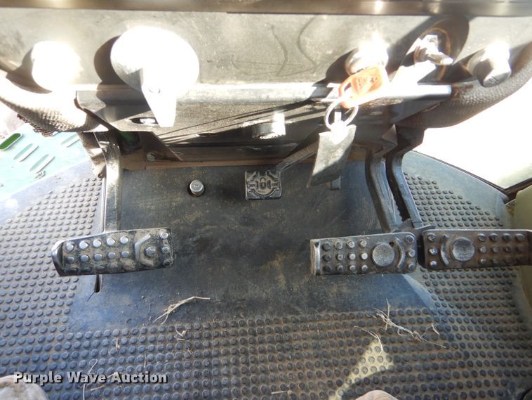 image for item GX9743 1993 John Deere 4960 MFWD tractor