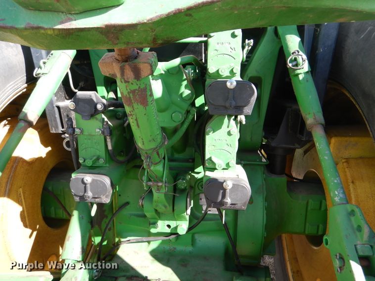 image for item GX9743 1993 John Deere 4960 MFWD tractor