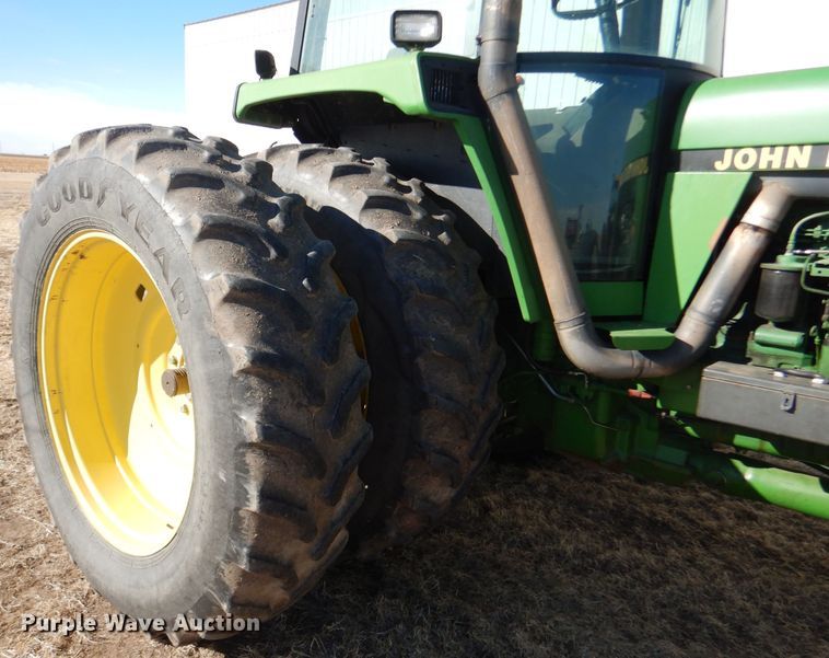 image for item GX9743 1993 John Deere 4960 MFWD tractor