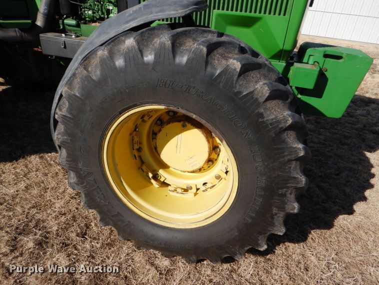 image for item GX9743 1993 John Deere 4960 MFWD tractor