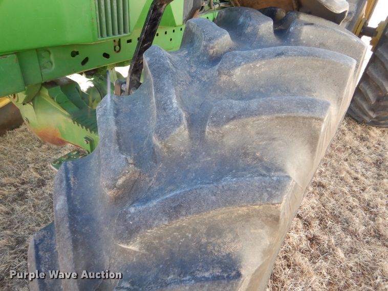 image for item GX9743 1993 John Deere 4960 MFWD tractor