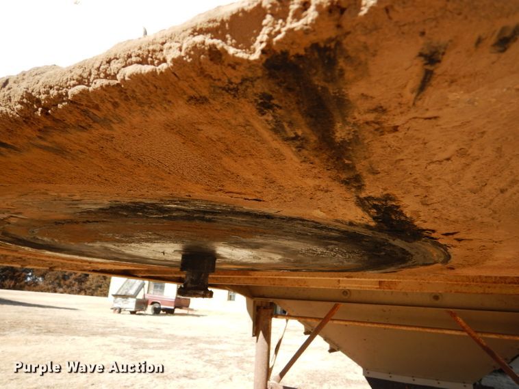 image for item GX9746 1994 Timpte Super Hopper grain trailer