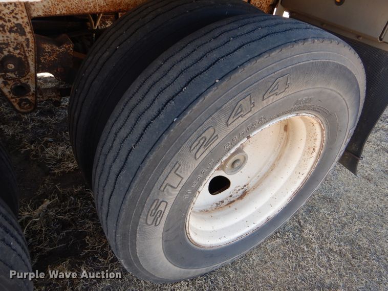 image for item GX9746 1994 Timpte Super Hopper grain trailer