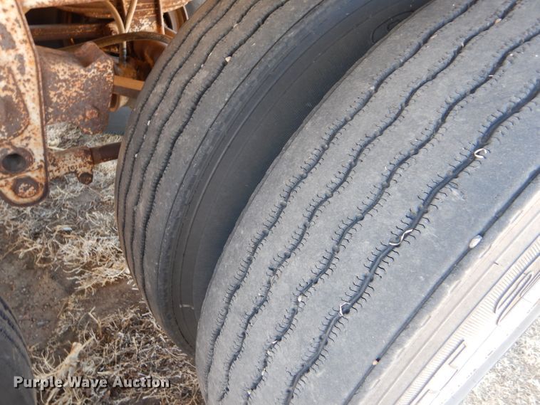 image for item GX9746 1994 Timpte Super Hopper grain trailer