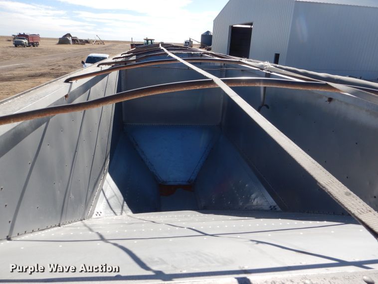 image for item GX9746 1994 Timpte Super Hopper grain trailer