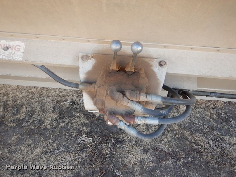 image for item GX9746 1994 Timpte Super Hopper grain trailer