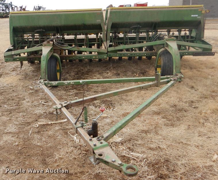 image for item GX9752 (4) John Deere 9300 hoe drills