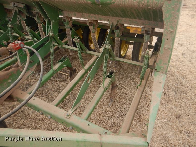 image for item GX9752 (4) John Deere 9300 hoe drills